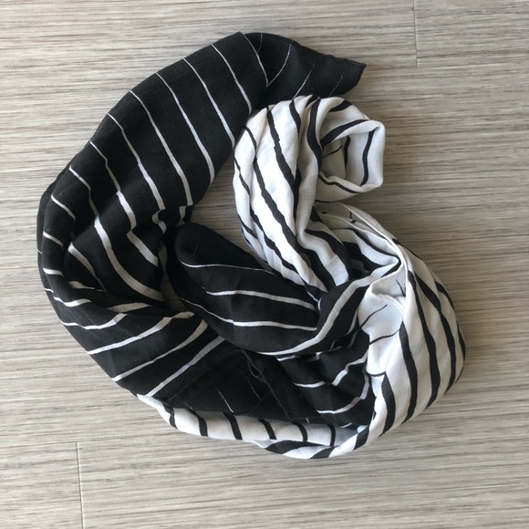 PICK A SCARF BUNDLE 🧣 - Picture 6 of 6